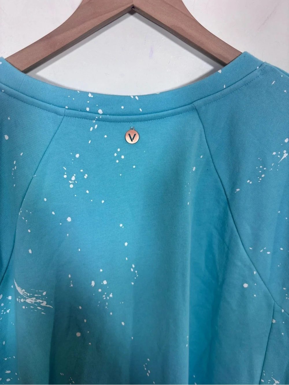 LIVI short sleeve t shirt pocket dress aqua with paint splatter NWT Size 18/20